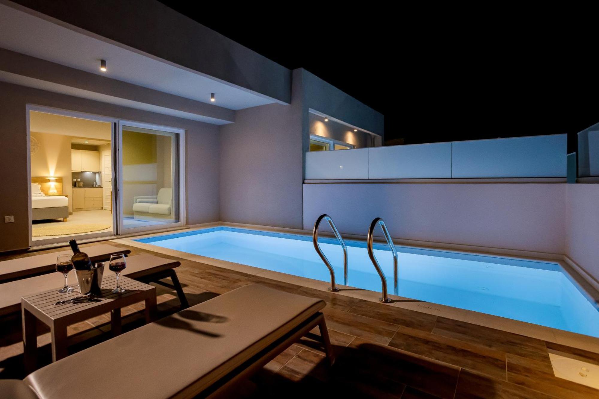 Sarpidon Suites Agia Marina Eksteriør bilde