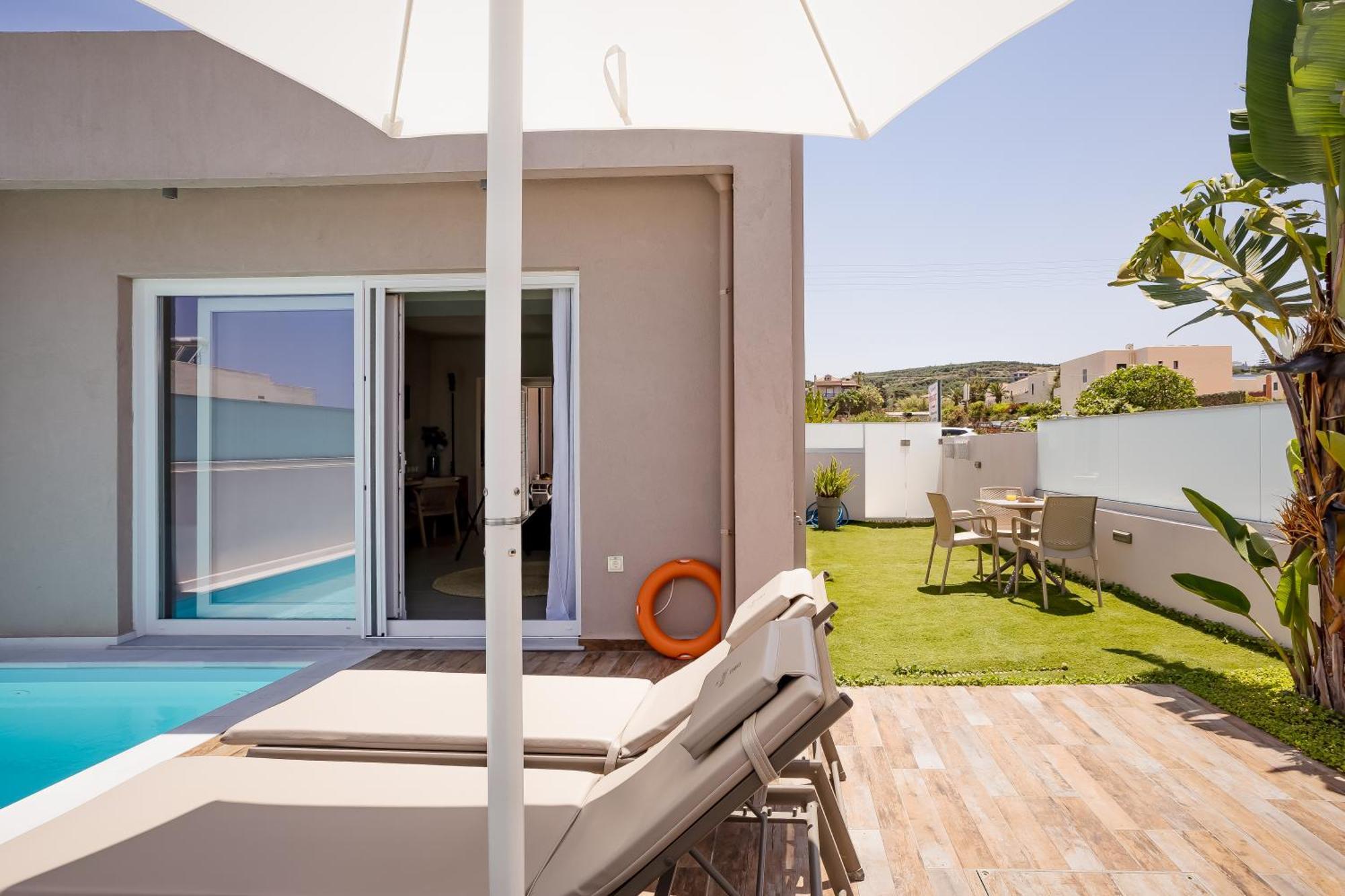 Sarpidon Suites Agia Marina Eksteriør bilde