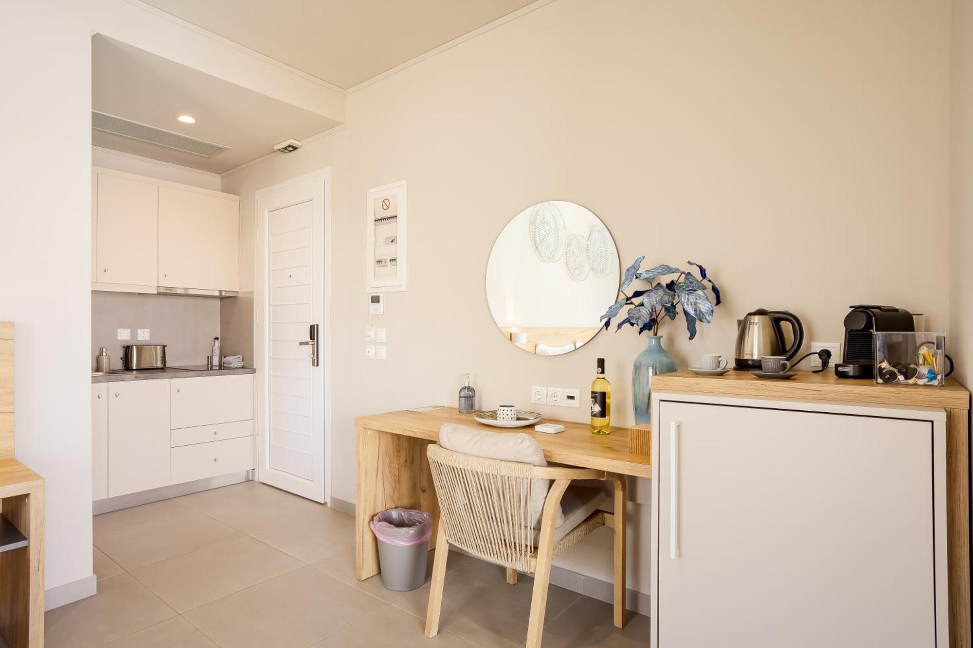 Sarpidon Suites Agia Marina Eksteriør bilde